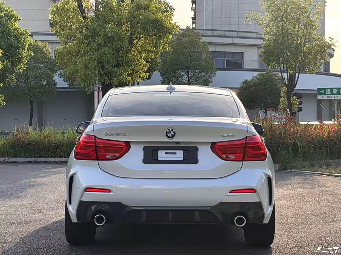宝马1系 2021款 120i m运动版 国vi 2.2万公