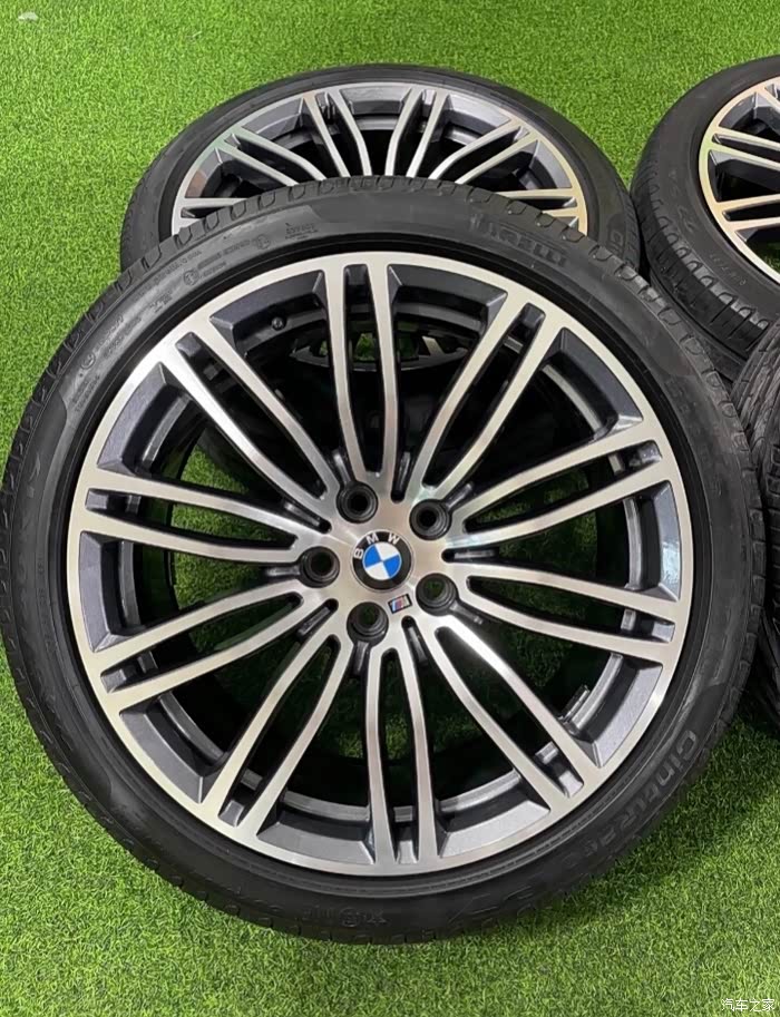 19寸宝马5系530m轮毂轮胎,喜欢的看过来