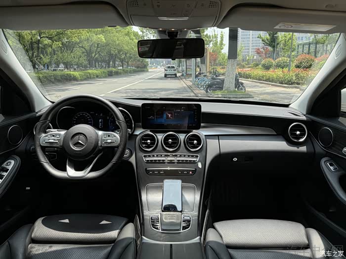 21年6月上牌,本地一手,实表,奔驰c200l时尚运动,1.