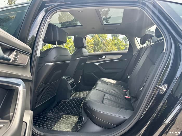 售2021年奥迪a6l 45tfsi 臻选动感型 个人一手