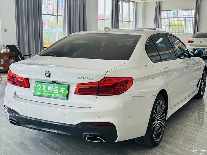 宝马530li m运动便宜出了,白外红内车况精品,9万多公里