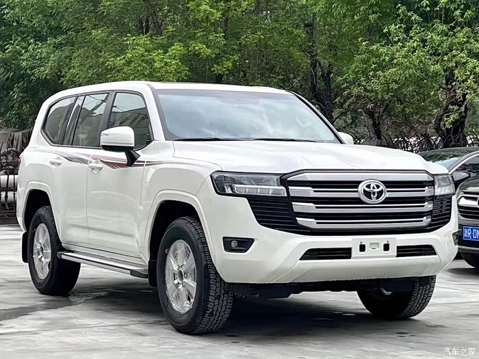 高性价比中东版丰田酷路泽4000配置解析
