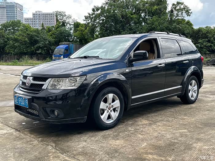 12年9月,菲亚特菲跃,海关进口2.4自波天窗,一手车,年审