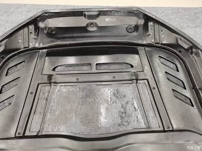 新款奥迪a4 s4双面碳纤维机盖,高品质碳纤
