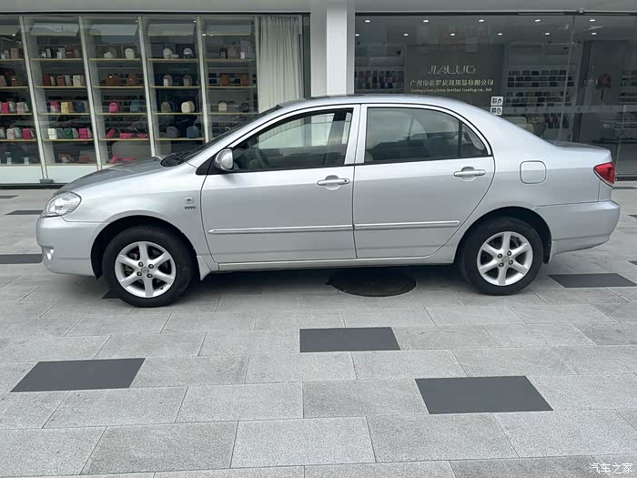 广州出2010款丰田花冠1.6自动档豪华版