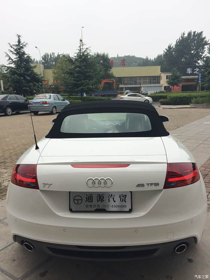 13款奥迪tt敞篷缓慢出车