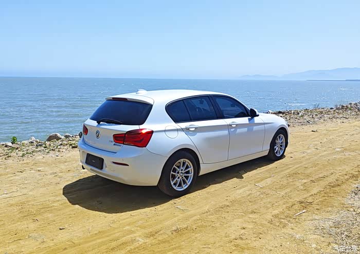 19年宝马进口两厢f20,118i领先,官方认证二手车一台.