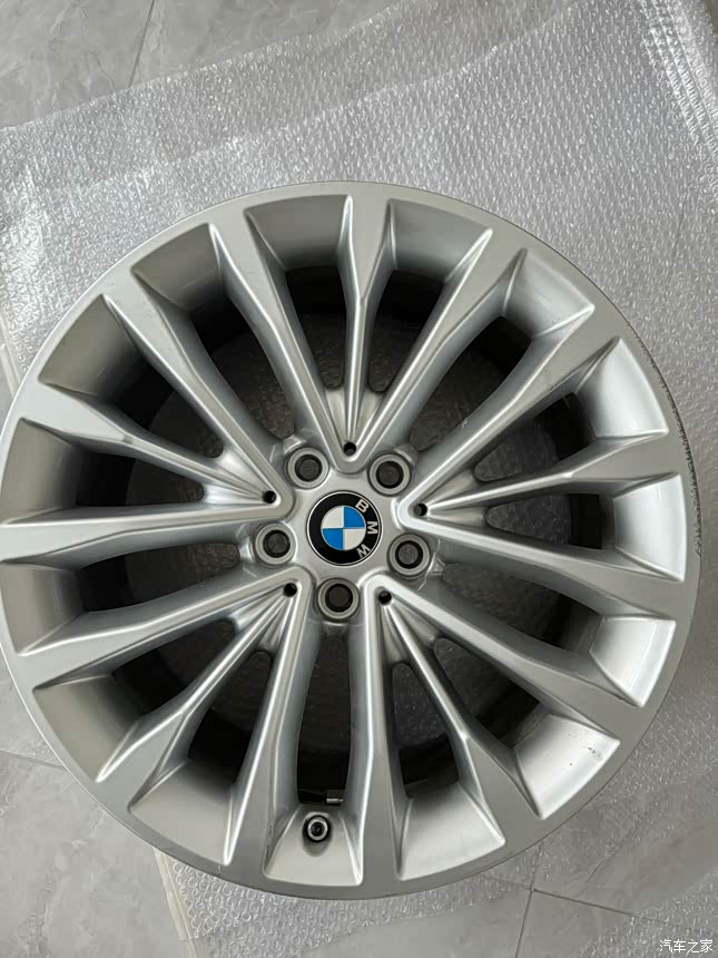 个人出一套4只,20款宝马5系530li豪华原车拆车轮毂,无