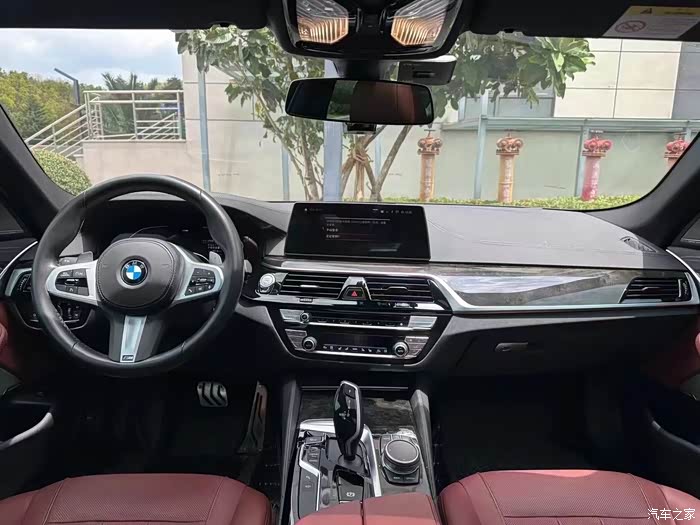 最新到店 2020款宝马530li 尊享型 m运动套装 20