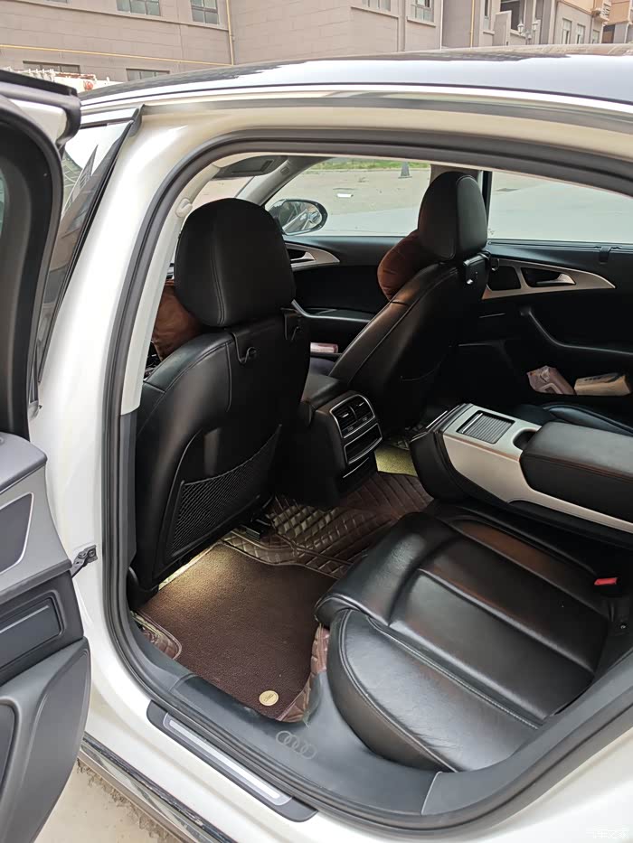 17年奥迪a6l 自己个人的车,不是车商. 目前安全行驶9万