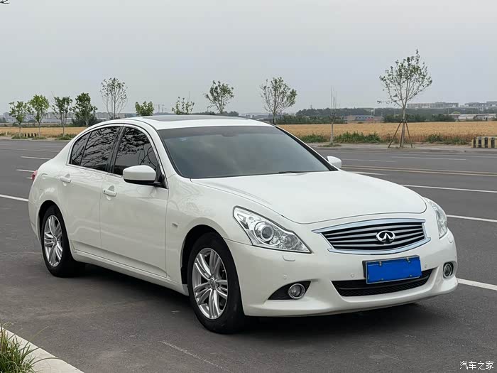 14年一手英菲尼迪g25全程4s仅仅行驶9万公里