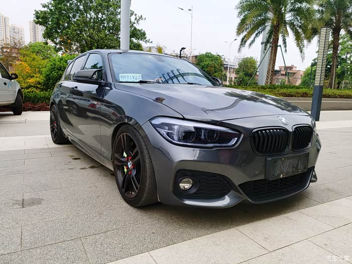 宝马进口1系2018款120i运动版