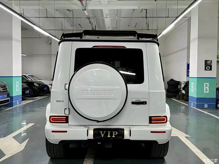 88万 新到20年奔驰g550 4.
