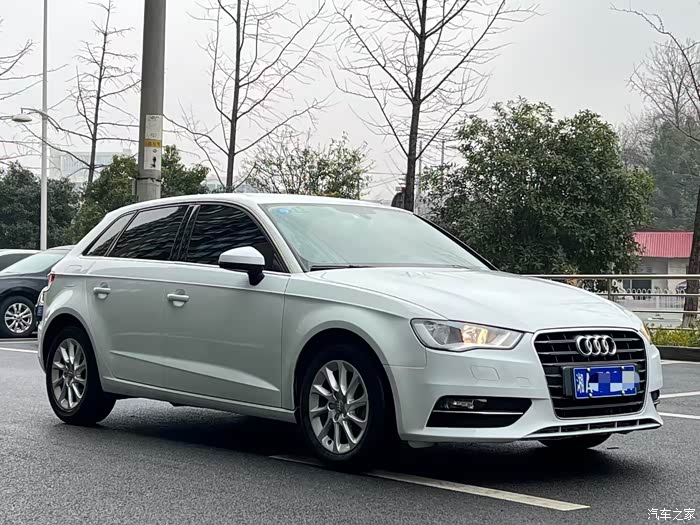 最新到店17年奥迪a3,1.4t自动挡,带电动座椅,导航,真