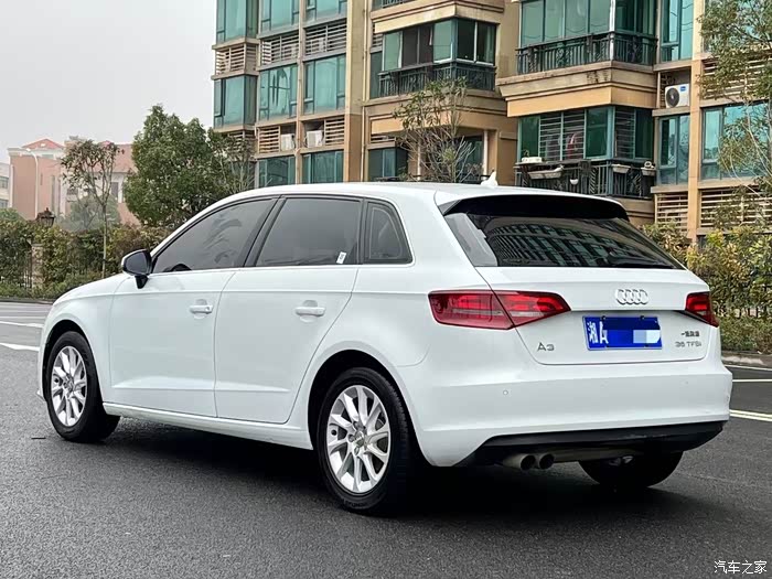 最新到店17年奥迪a3,1.4t自动挡,带电动座椅,导航,真