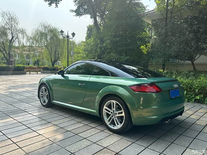 出/奥迪tt 2015款 tt coupe 45 tfsi