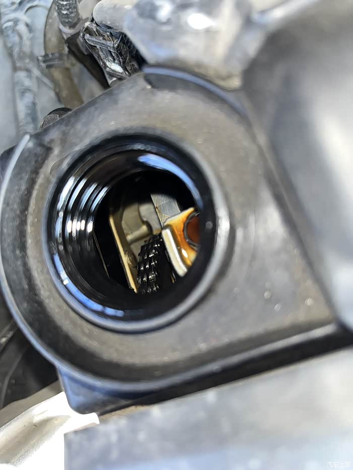 16款2.0crv,8年快11万公里的机油口,咋样