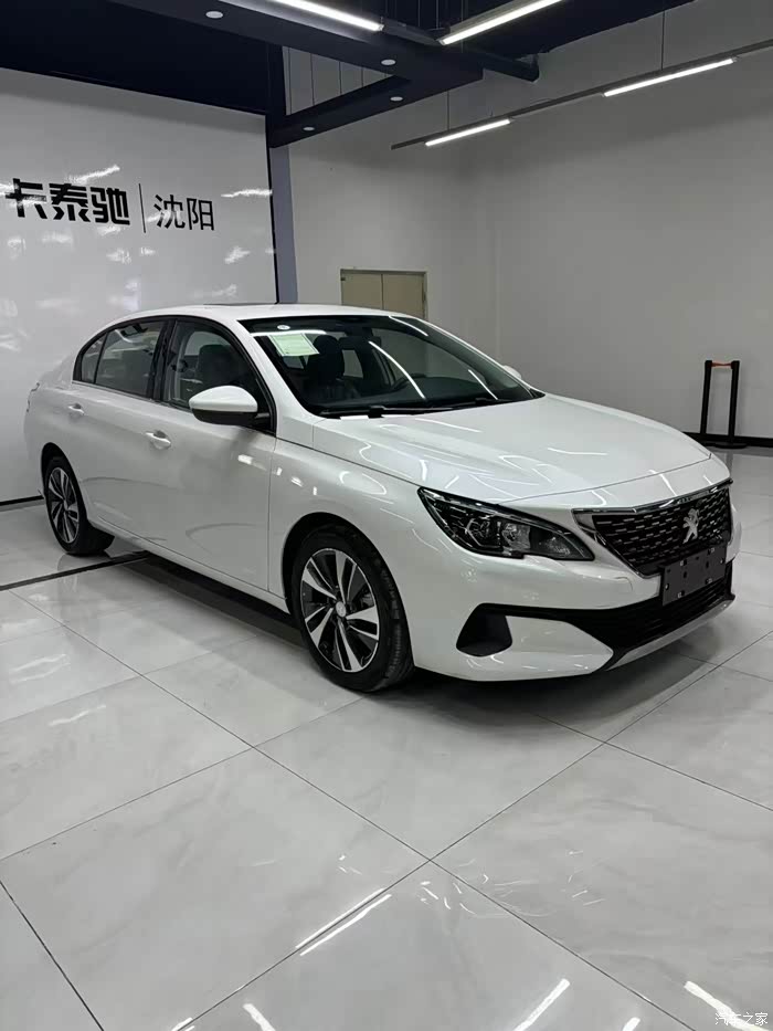 【标致408】20款十周年质臻版 新车指导价139700 店