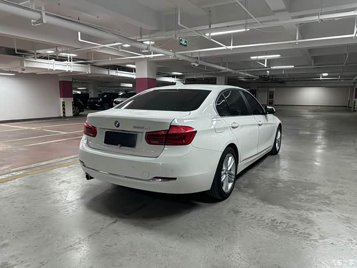 16年宝马320li,16年上牌,个人一手,9万公里,特价批