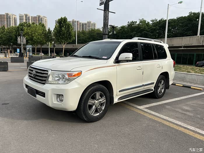 16年酷路泽4.0黎巴嫩限量版 预出售