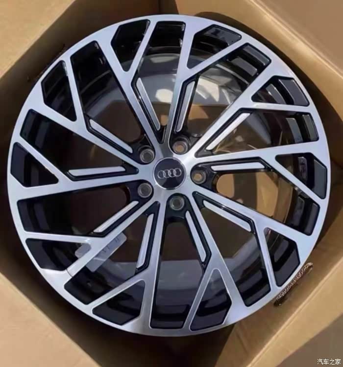 奥迪s8万吨锻造轮毂一套
