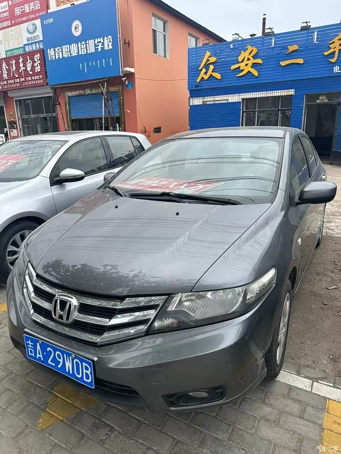 14年本田锋范 手动挡 10万公里 全车原版 几件小喷漆 小