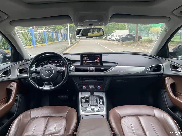 16款 16年6月 奥迪a6l 四驱3.0t手自一体 一手车