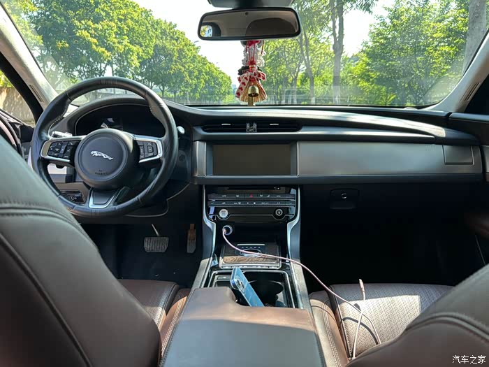 出自用17年11月上牌捷豹xfl豪华版一台