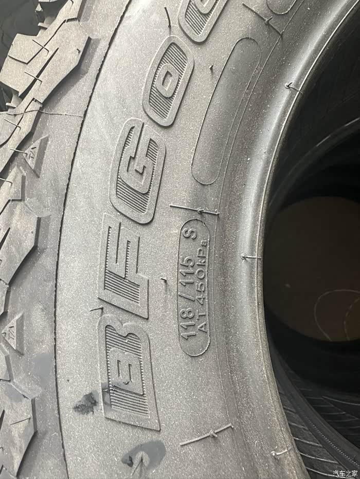 百路驰轮胎lt265/70r17 118/115s t/a