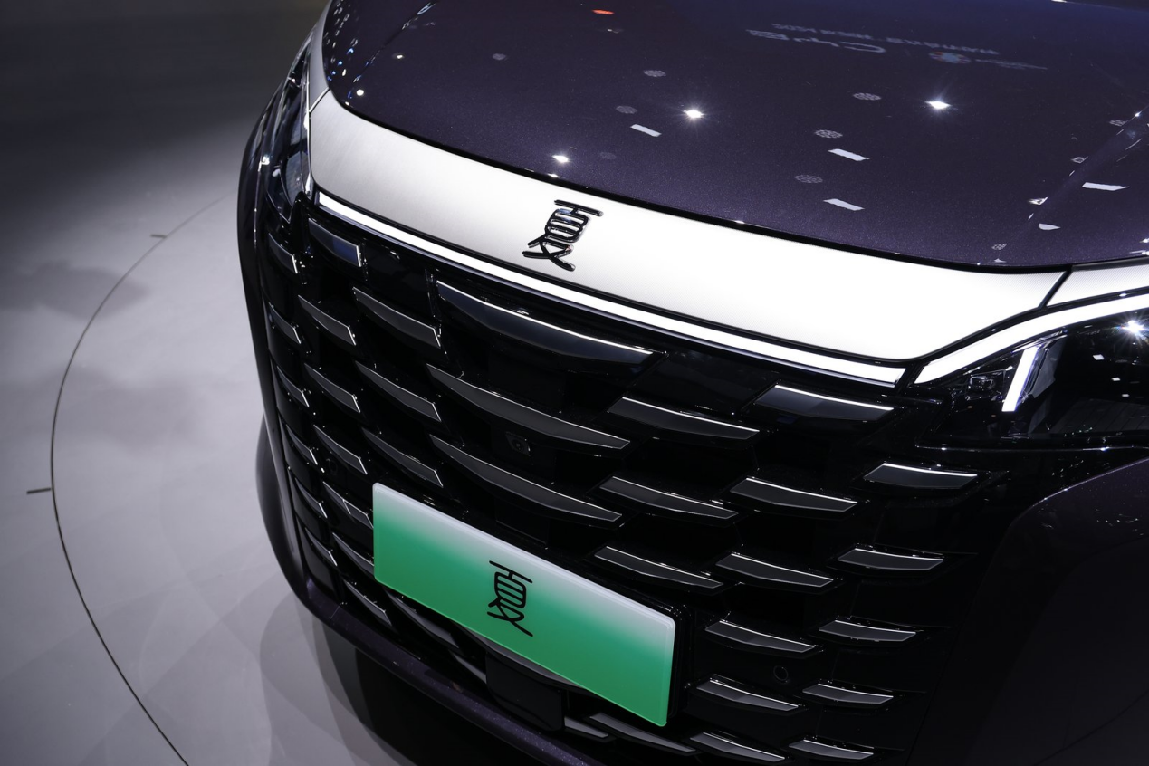 比亚迪夏"四水归堂"这个设计真的好看,给设计师加鸡腿!