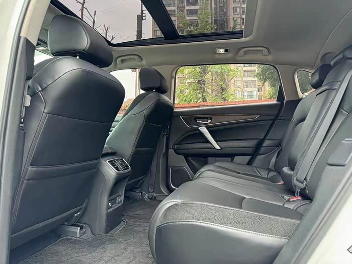 0t370四驱尊享,大天窗>700_525
