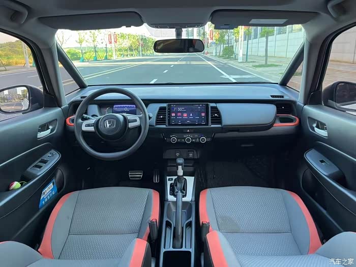 到店2021年上牌本田飞度1.5潮跑版,2万多公里,车况精品