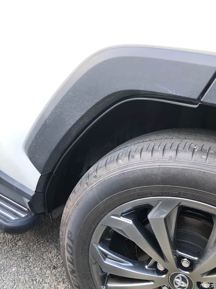 装了后轮内衬挡泥板