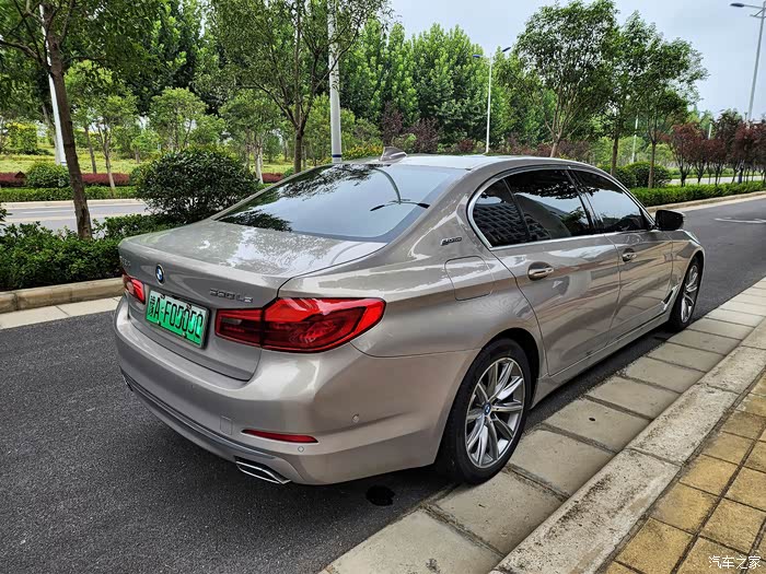 点击:>1|回复:>0宝马5系新能源论坛>19款530le先锋,开米士银外米内