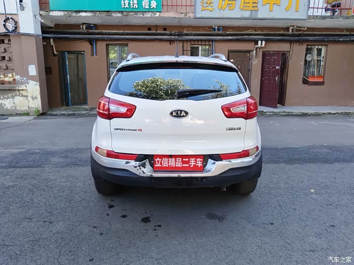 出售2012年1月起亚智跑,2.0排量自动挡标配,车况好全车