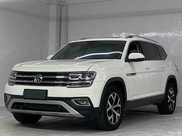 18年大众途昂380tsi 四驱豪华版 全景天窗 无钥匙启动