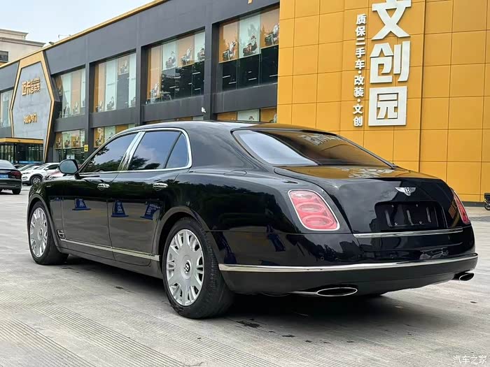 到店 15年宾利慕尚 豪华版 实表9.5万公里 车况精品