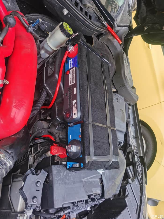 超级法拉电容装车 音响效果提升了五个档次 空调也冻死人了 按