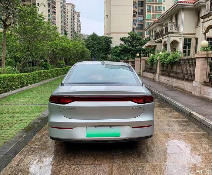 2020年埃安s 魅630 指导价15.98万 现二手价格很