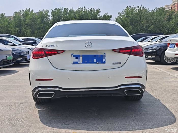 奔驰c级 2022款 c 260 l 运动版,实表33万公