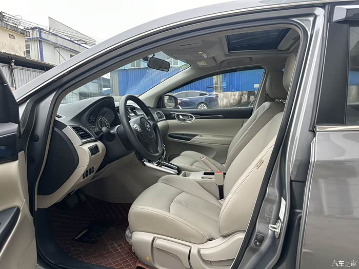 17年12月,日产轩逸,1.6自波天窗,一手车,年审保险同步