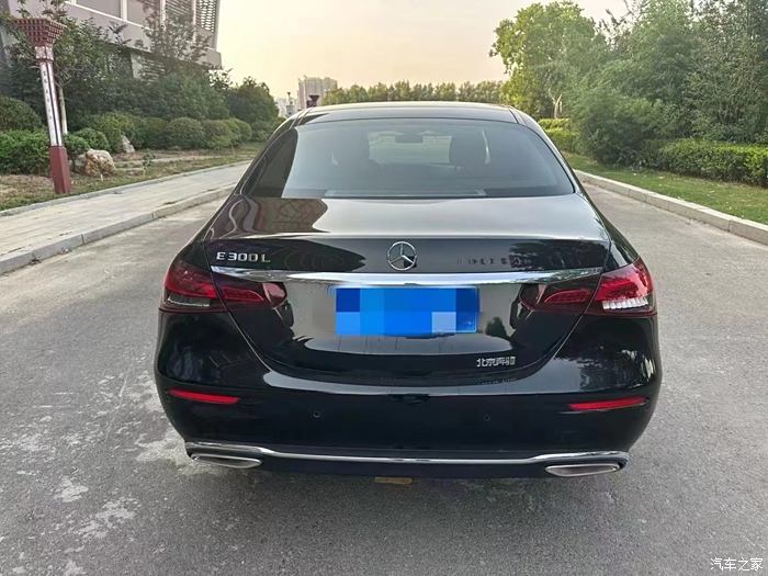 奔驰e300