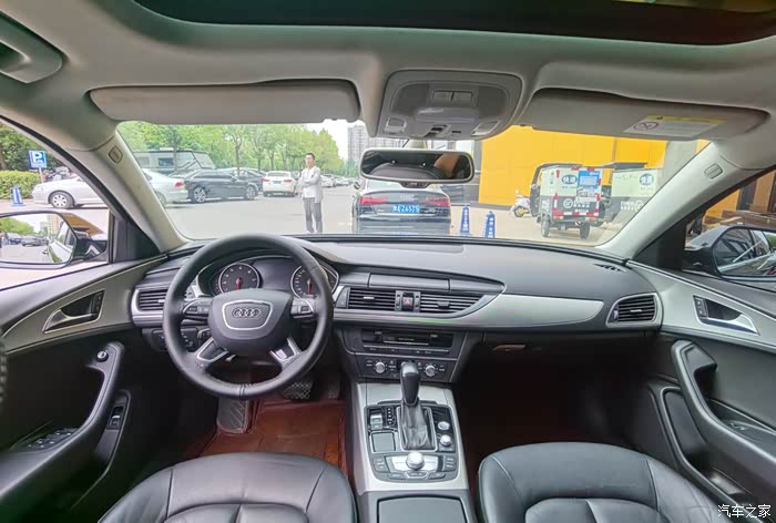 新到18款19年奥迪a6l 2.0t 11万公里 全景天窗