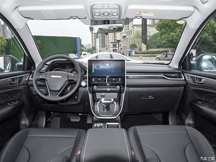 哈弗m6 1.5t豪华智联型 看上的联系