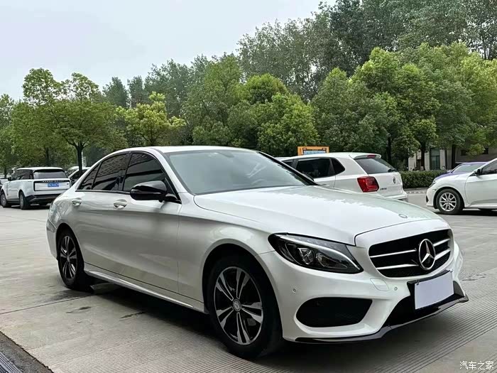 到店 17年奔驰c200运动 7万公里 原版两件划痕补漆 价