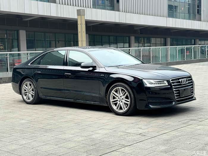 出/奥迪a8 2017款 a8l 45 tfsi quatt