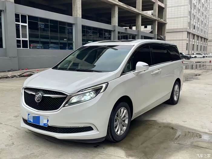 18年别克gl8es 精品车况 两处补漆 桃木内饰,改装木地