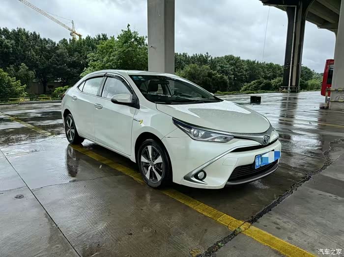 16年8月雷凌双擎,1.8h豪华版