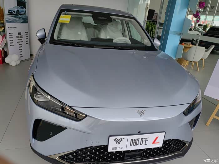 终于被我发现了一款极具性价比的车,那就是哪吒新上市的哪吒l
