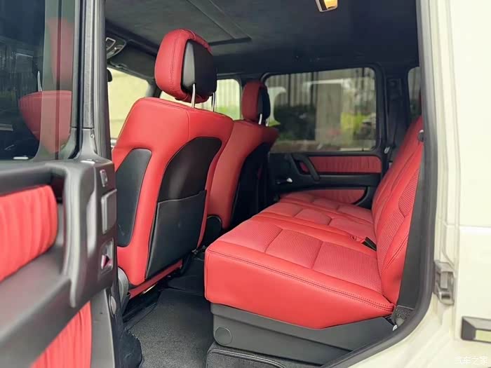 点击:>1|回复:>0奔驰g级论坛>出一台17年g350d带g63套件价格75.